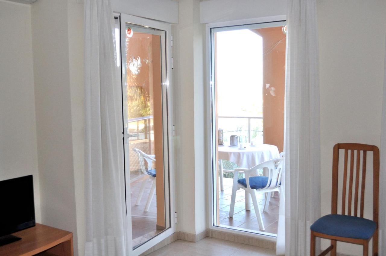 Palm Beach, 2 Dormitorios, Playa 50m, By Bookindenia